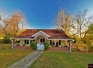 602 Powell Ave, Cotter, AR 72626