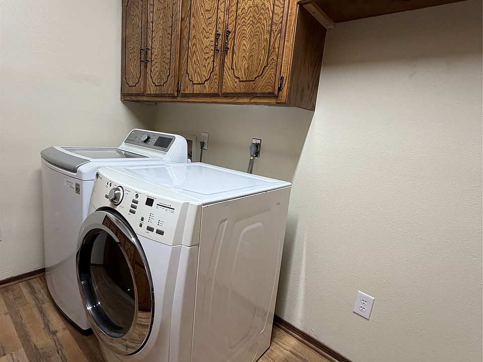 31st image of 6042 SW 118th Rd