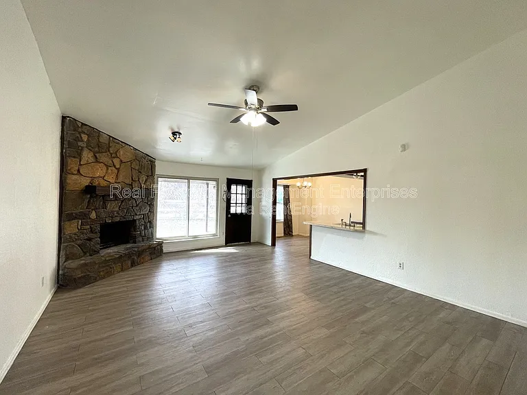 3009 Big Oak Dr — Photo 8