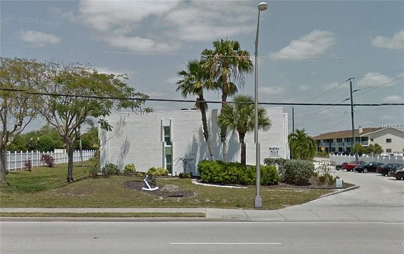 1st image of 22234 Edgewater Dr
