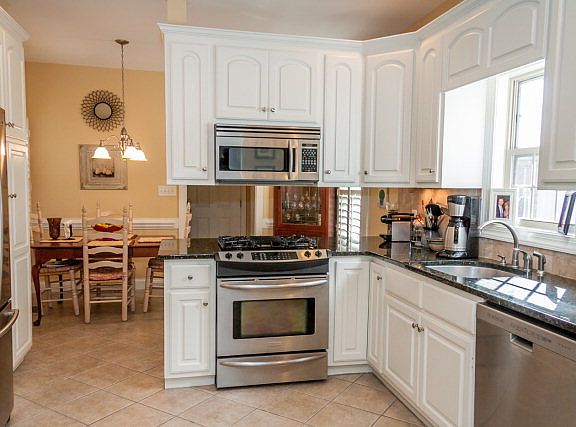 2nd image of 608 Blue Water Lndg