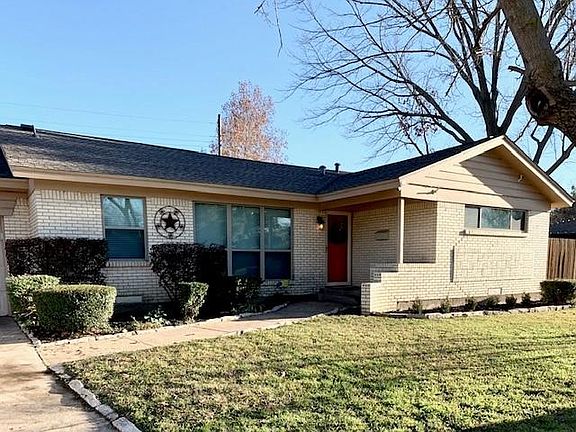 2nd image of 2512 Newton Cir E