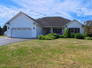 716 Cedar Crest Dr, Cortland, NY 13045