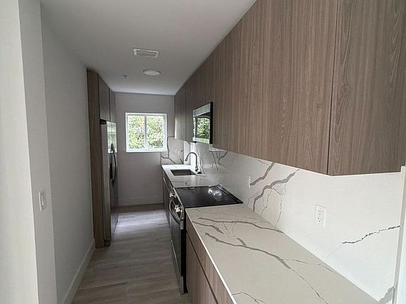 3rd image of 32 NW 14th Ave #402