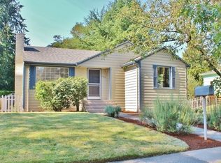 11045 35th Ave NE, Seattle, WA 98125