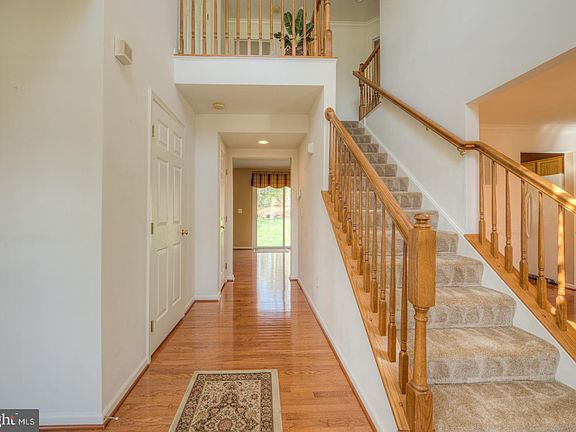 3rd image of 390 Harper Dr