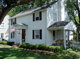 2564 Andover Rd, Upper Arlington, OH 43221