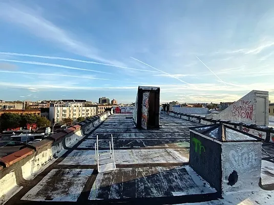 Rented by Hagstrom Management Inc | media 10