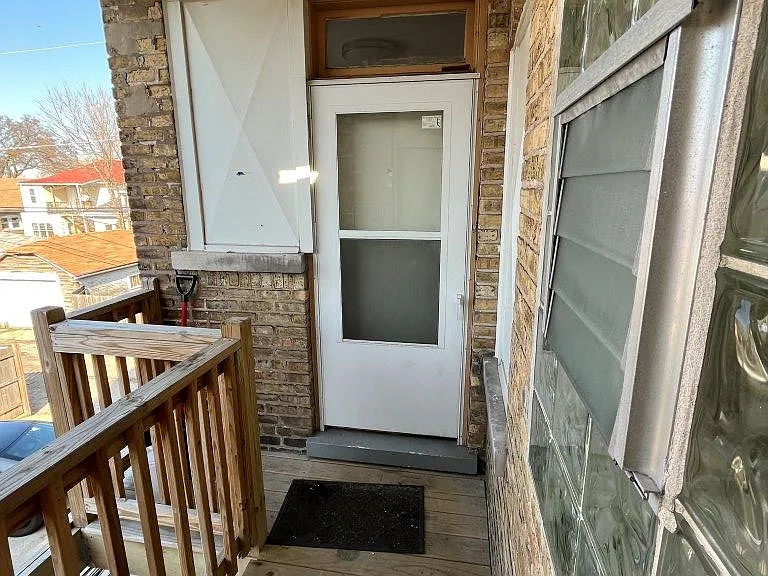 4516 W Wellington Ave — Photo 10
