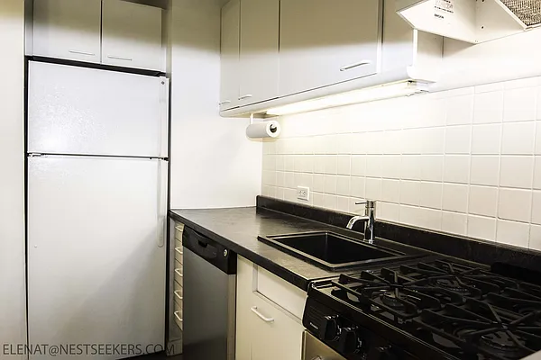 Rented by Nest Seekers International | media 31