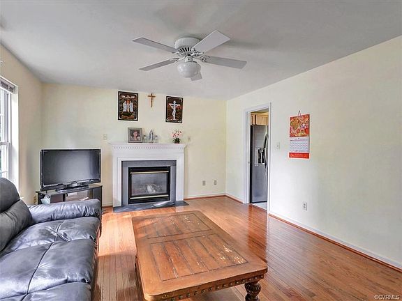 4th image of 1704 Ashcliff Way
