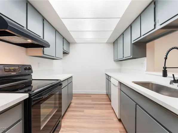 3585 Arville St Unit 403A, Paradise Town, NV 89103