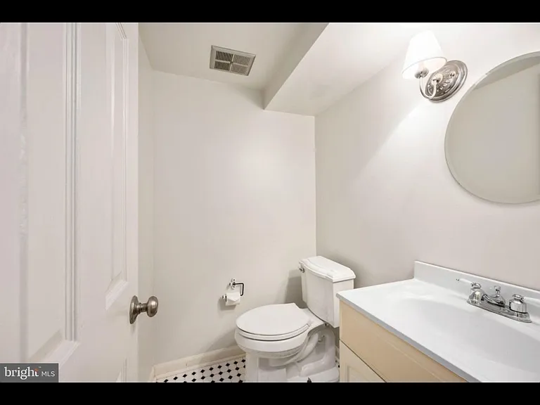 7824 Marconi Ct — Photo 11