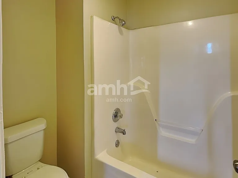 228 Kings Cv — Photo 14
