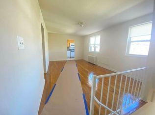 67-07 223rd Pl #2B, Oakland Gardens, NY 11364
