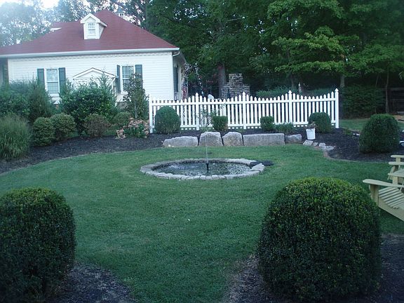 Back Yard w/Fountain