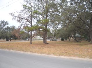 Malone Dr #1, Devine, TX 78016