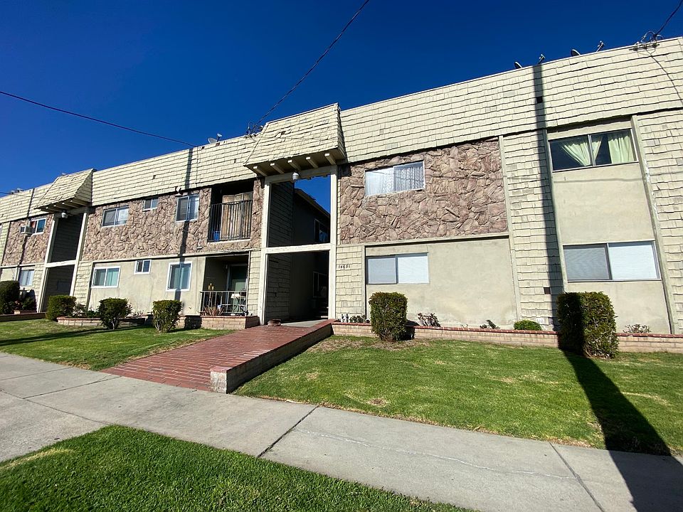 1st image of 14631 Christine Dr Unit 23