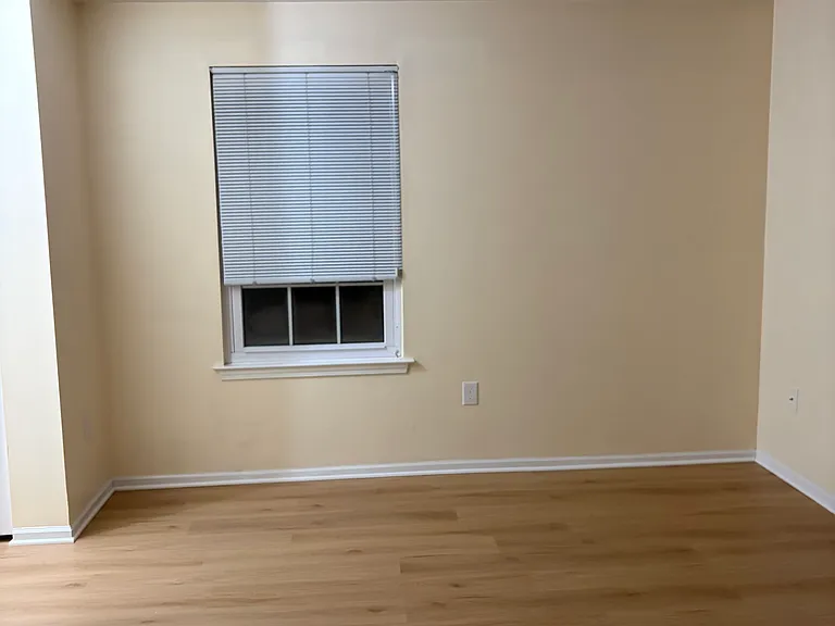 43 Chelmsford Ct — Photo 18
