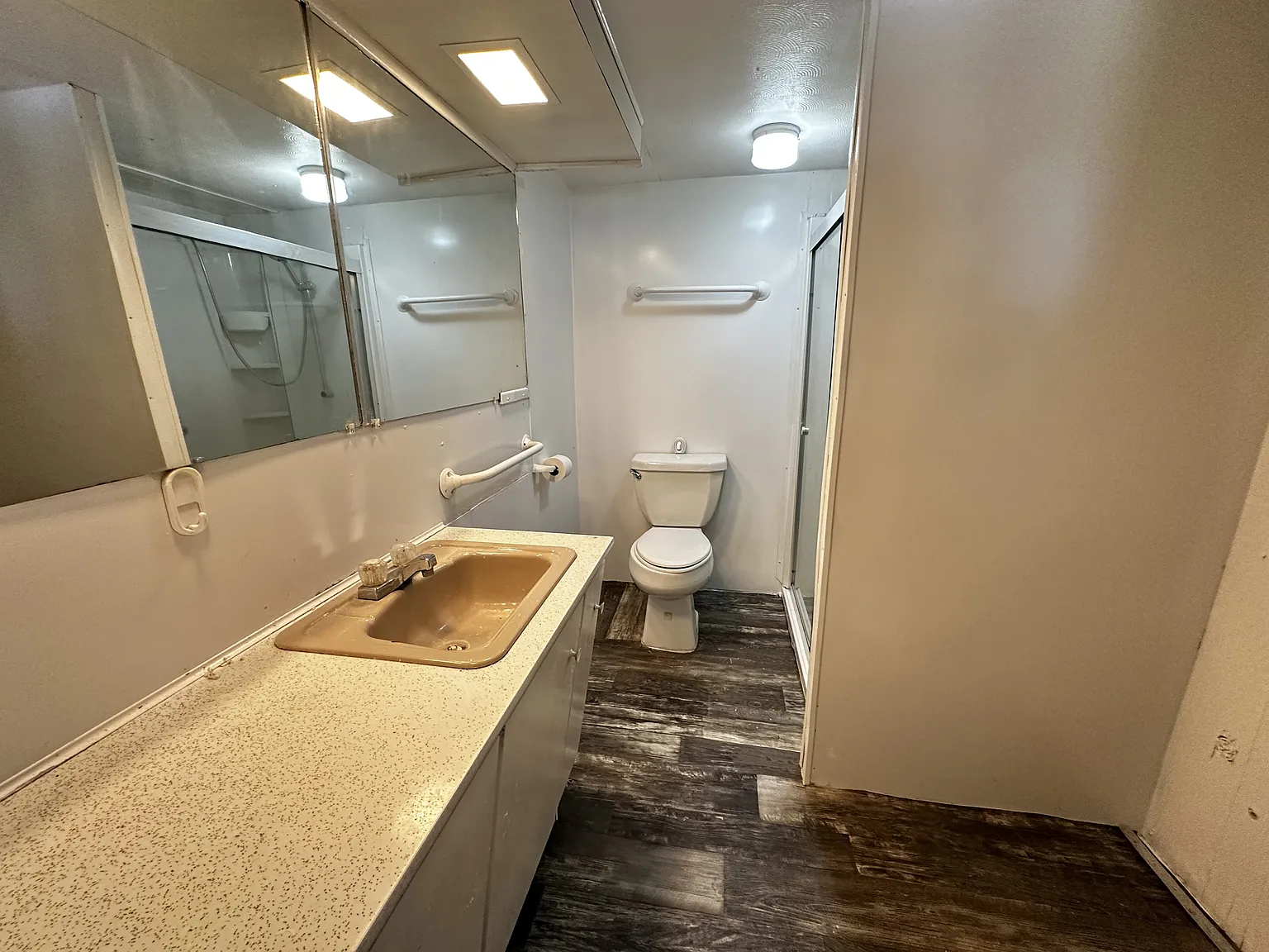 817 Parks Street - 1 — Photo 3
