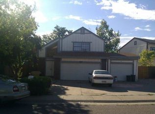 882 S Rifle Way, Aurora, CO 80017