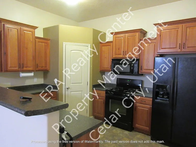 497 W 2150 N — Photo 5