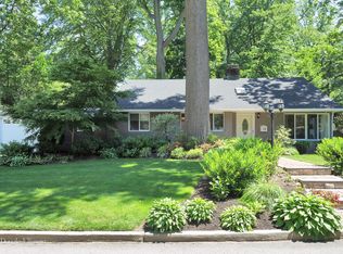 56 Buckeye Rd, Glen Cove, NY 11542