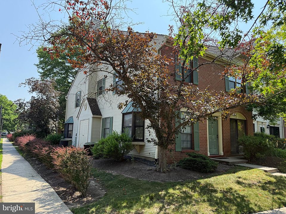 2nd image of 38 Drewes Ct