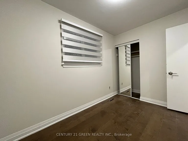 1257 Tredmore Dr #UPPER — Photo 26