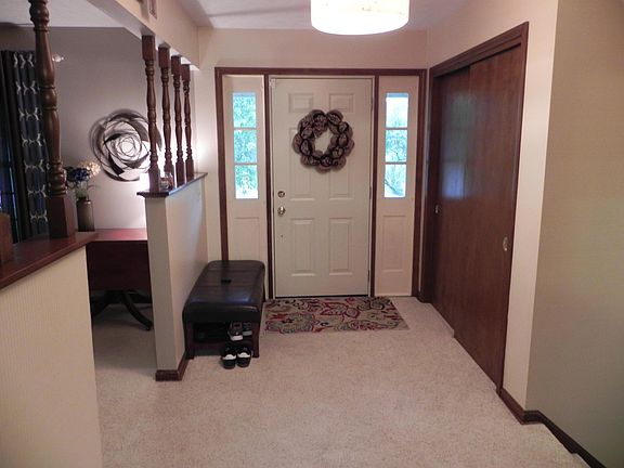 4th image of 426 Crestview Dr NE