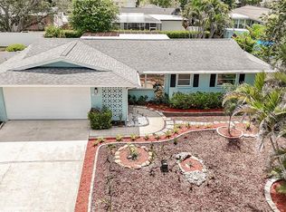 2063 Dunston Cove Rd, Clearwater, FL 33755