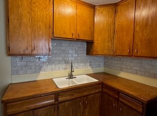 901 27th Ave SE, Minneapolis, MN 55414