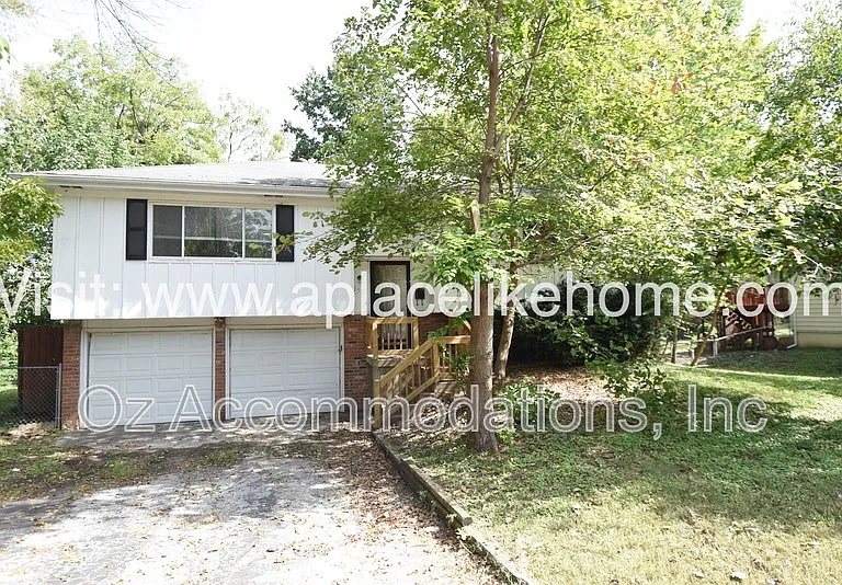 5521 Perry Ln — Photo 6