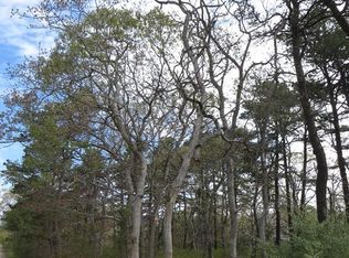 45 Edgewood Dr, Edgartown, MA 02539