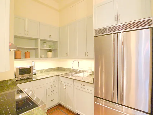 Sold by Sotheby's International Realty | media 6