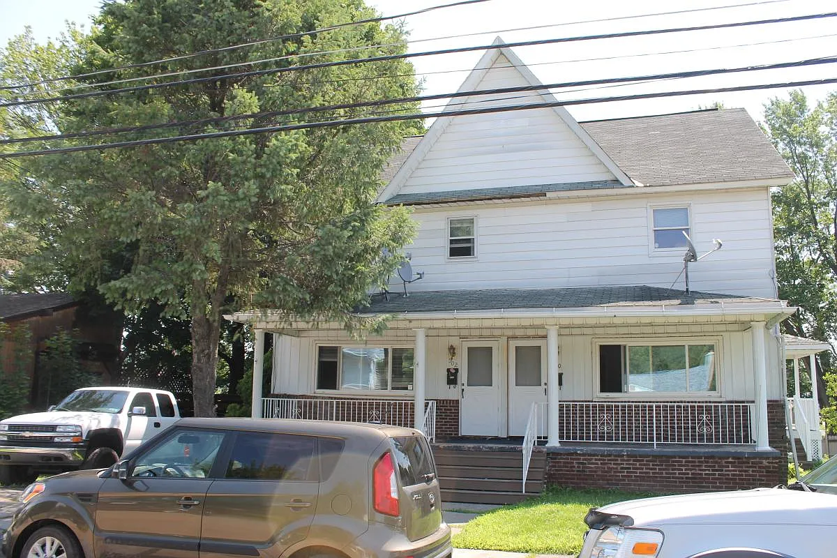 500 Lincoln Ave photo 1