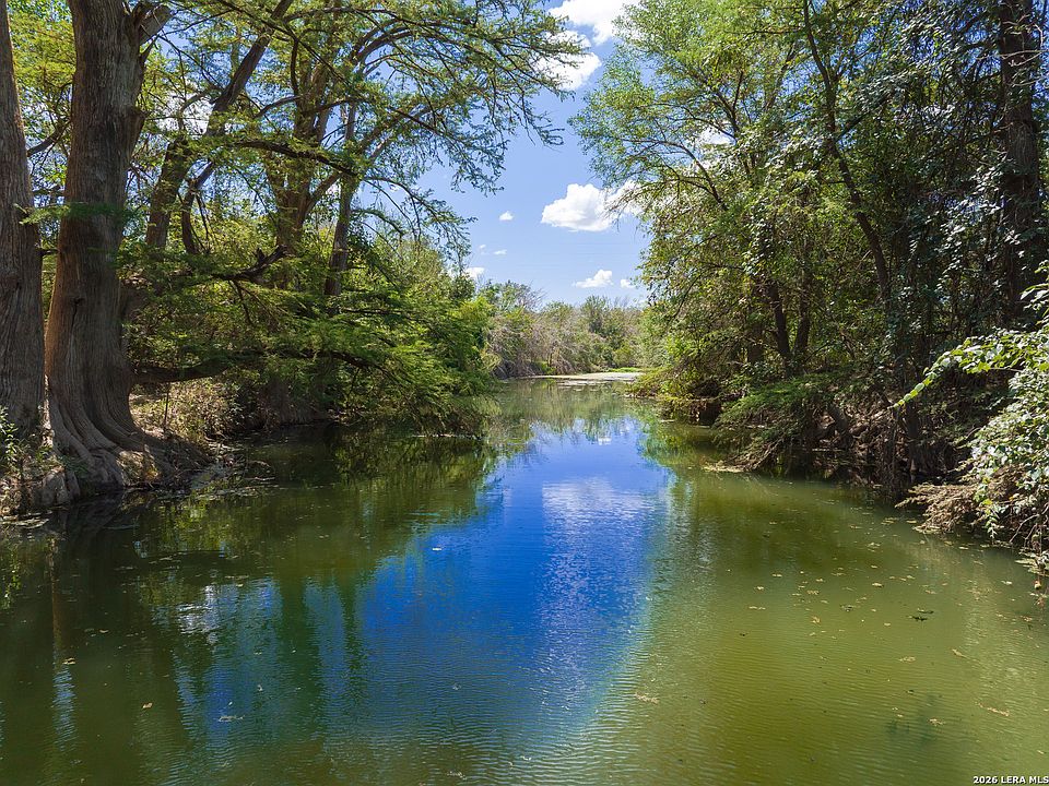1st image of 21419 us highway 90