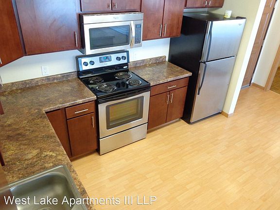 5th image of 519 33rd Ave W APT 202