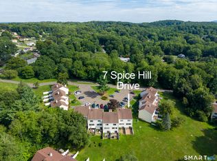 7 Spice Hill Dr UNIT 7, Wallingford, CT 06492