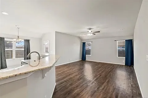 3704 S 150th East Ave — Photo 6