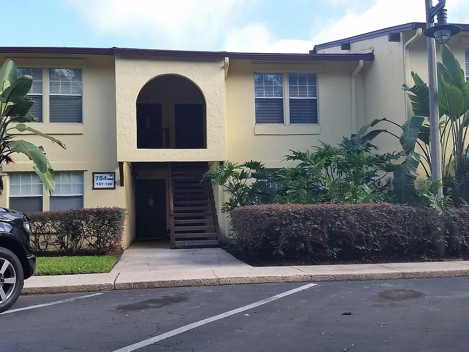 754 E Michigan St #184