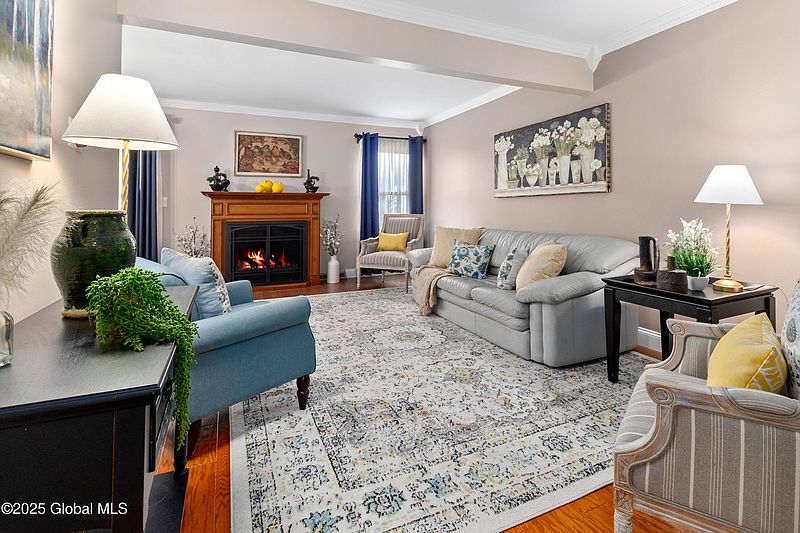 2nd image of 101 Huntington Court