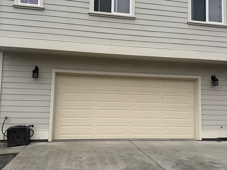 213 Valencia Ave — Photo 30