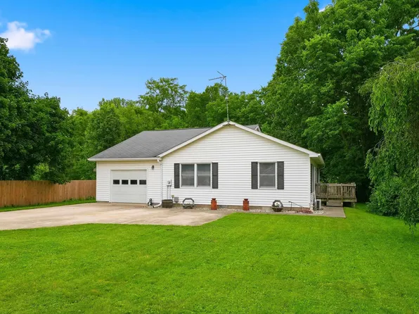 504 S Main St, South Whitley, IN 46787