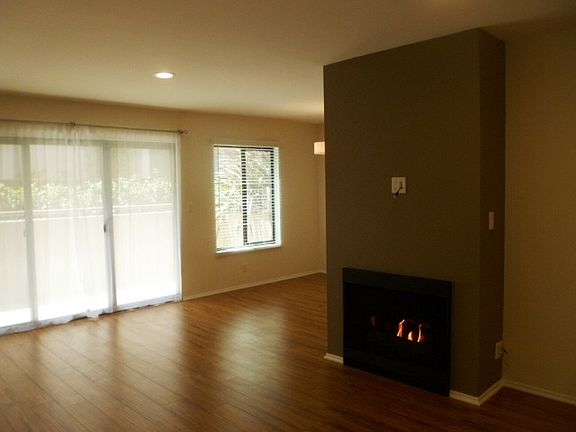 3rd image of 2349 S Bentley Ave APT 2