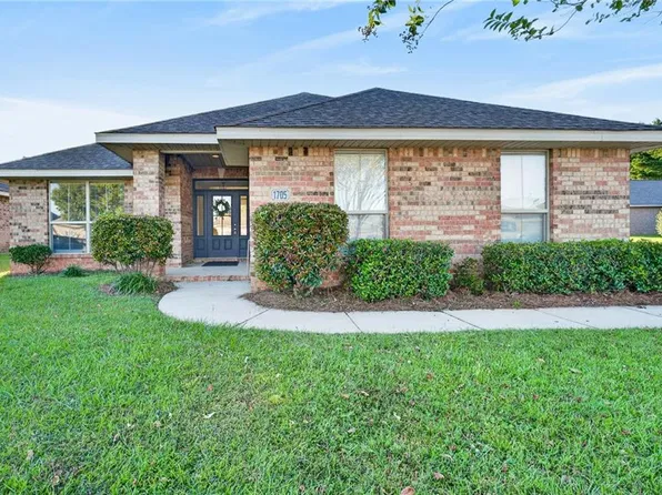 1705 Arcadia Dr, Foley, AL 36535