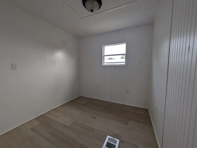 4807 Mundell Ave — Photo 7