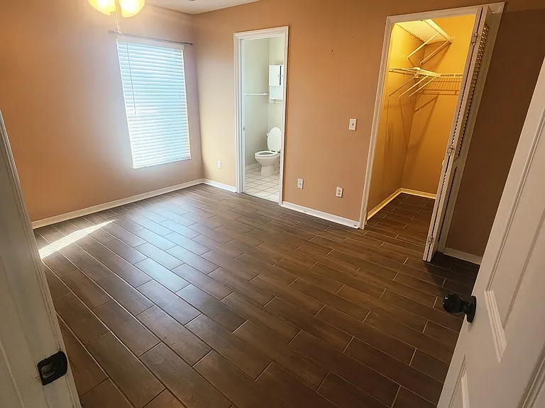 2481 India Blvd — Photo 9