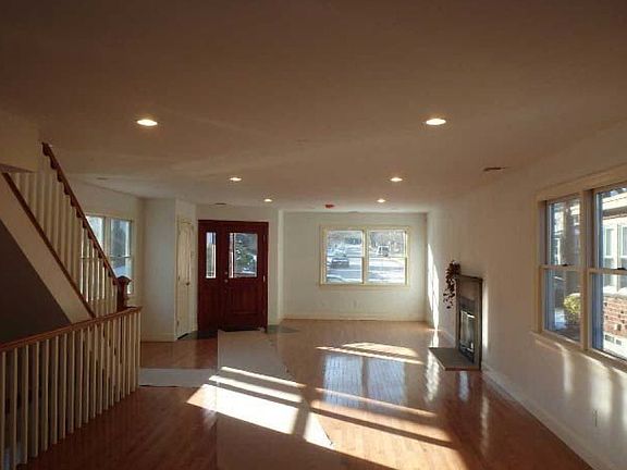 5th image of 63 Haven Ave