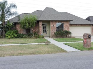 124 Nicole Dr, Youngsville, LA 70592